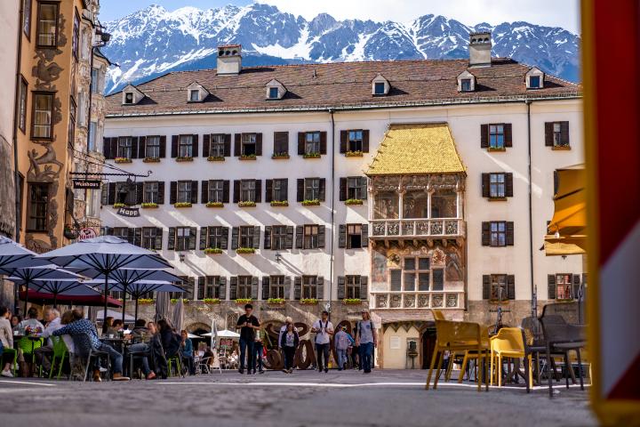 Bild zu Innsbruck ruft: Starte Deine Medizinkarriere in den Alpen